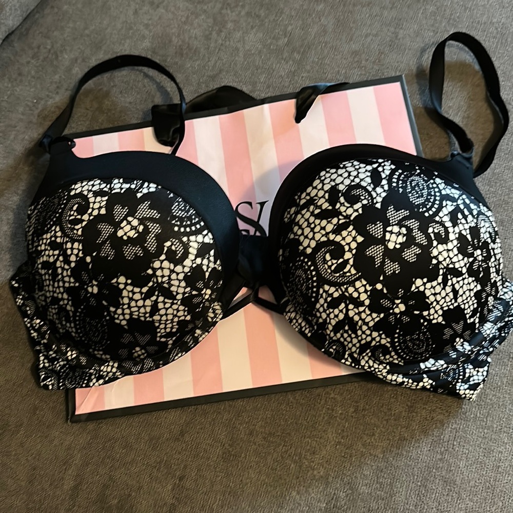 Victorias’ Secret